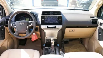 Toyota Prado VX-R 2021