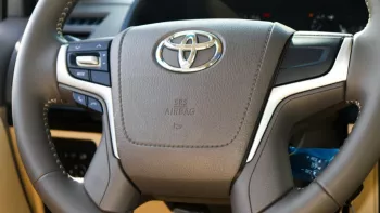 Toyota Prado VX-R 2021