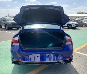 HYUNDAI ELANTRA