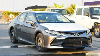 Toyota Camry LE 2.5L basic option 2022