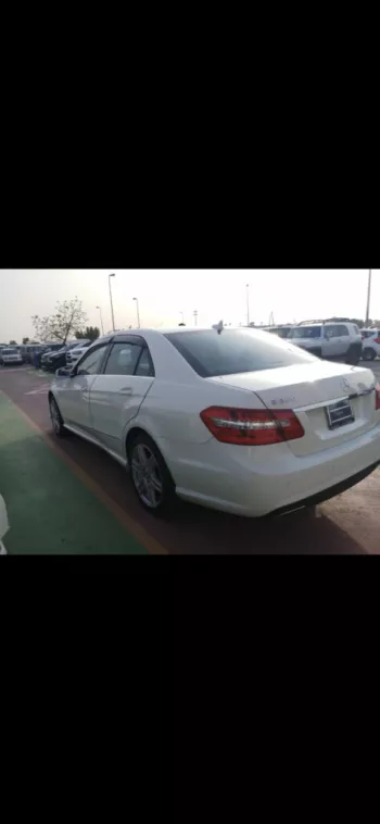 Mercedes e550 2011 japan import