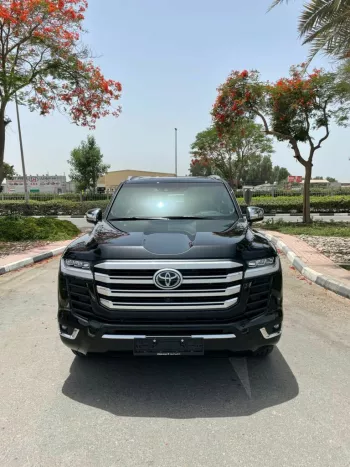Land Cruiser VXR Twin Turbo 2022 Model GCC specs