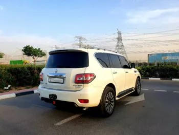 Nissan Patrol LE Platinum 2016 Model GCC specs