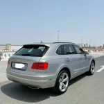 Bentley Bentayga V12 2017 GCC - Thumbnail 4
