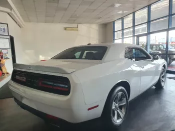 Dodge challenger 6Cyl 2021 RWD