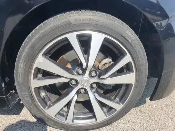 Nissan Maxima 3.5L 6Cyl 2017 Middle options