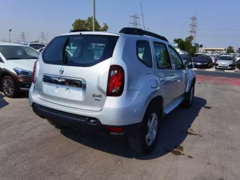 RENAULT DUSTER 2018 2.0 V4 PETROL