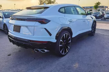 LAMBORGHINI URUS 2023 4.0 PETROL