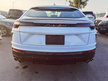 LAMBORGHINI URUS 2023 4.0 PETROL