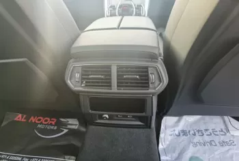 LAMBORGHINI URUS 2023 4.0 PETROL