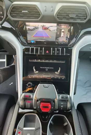 LAMBORGHINI URUS 2023 4.0 PETROL