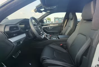LAMBORGHINI URUS 2023 4.0 PETROL