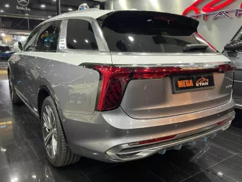 2023 Hongqi E-HS9