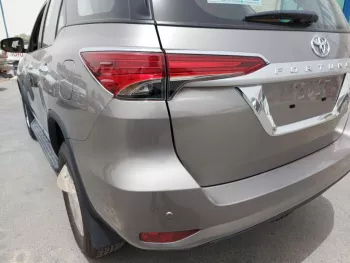 TOYOTA FORTUNER 2.7L 4X2