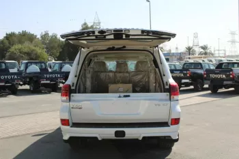 Toyota land cruiser 2021 5.7L