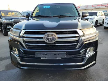 Toyota Land Cruiser Black Petrol 2014