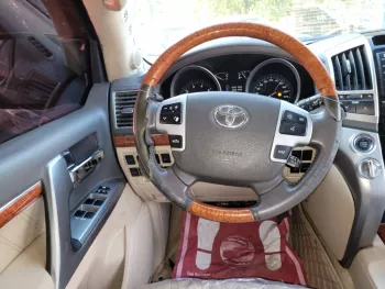 Toyota Land Cruiser Black Petrol 2014