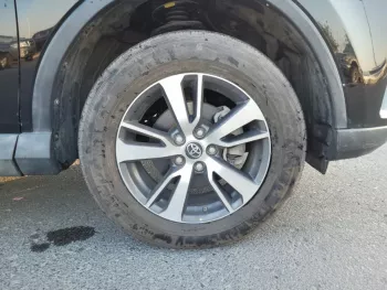 TOYOTA RAV4 2.4 2018 RWD
