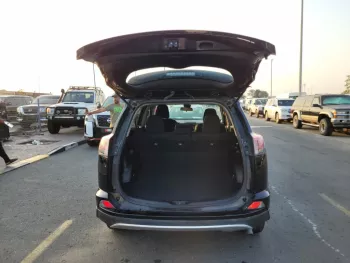 TOYOTA RAV4 2.4 2018 RWD