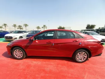 Hyundai Elantra 1.6L Mid Option, Model 2025