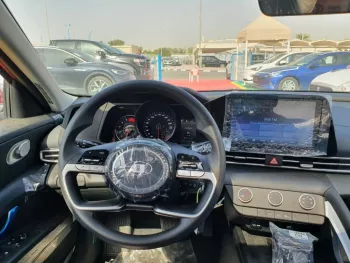 Hyundai Elantra 1.6L Mid Option, Model 2025