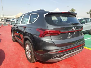 Hyundai Santa Fe GL, 2.5L, 7Seats,Model 2023