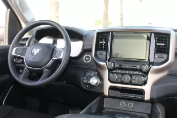 DODGE LARAMI 3.6L V6 PET DOUBLE CAB 4 X 4 PENT AUTO 2022