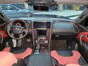 Nissan patrol platinum V8 Model 2021