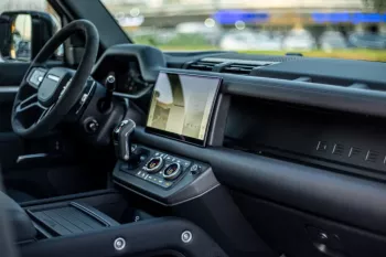 Land Rover Defender V 8 2023
