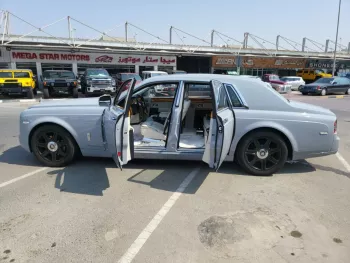Rolls Royce phantom 2014