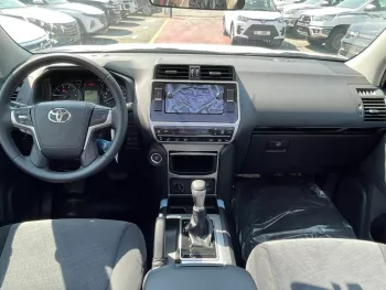 Toyota Prado TXL 4.0 / 6V spare down / 2022