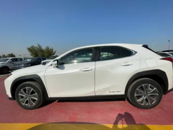 LEXUS ux300e / electric car / 2022