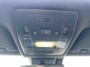 LEXUS ux300e / electric car / 2022
