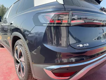 ID.6 pro / crozz , 360cam , panoramic roof , 2022