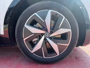 Volkswagen ID.4 crozz ,pro ,with head up display