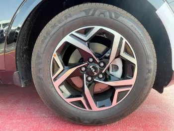 Kia Sportage 2022 ,1.6L , panoramic open roof ,remote start engine