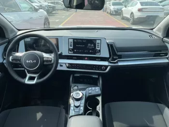 Kia Sportage 2022 ,1.6L , panoramic open roof ,remote start engine
