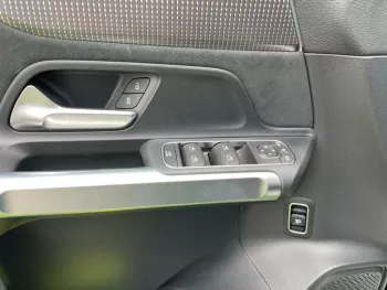2022 Mercedes EQB 300 , full electric , 4 matic