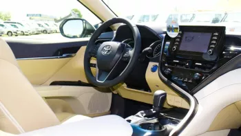 Toyota Camry Hybrid GLE 2.5L