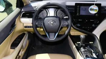 Toyota Camry Hybrid GLE 2.5L
