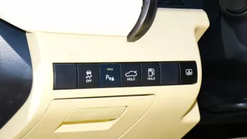 Toyota Camry Hybrid GLE 2.5L
