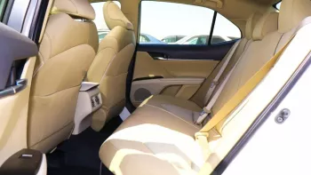 Toyota Camry Hybrid GLE 2.5L