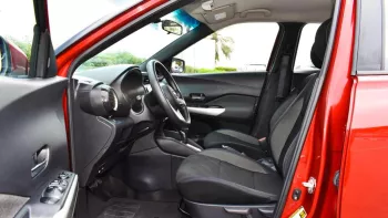 Nissan kicks 2018 FWD 5 Doors 4Cyl