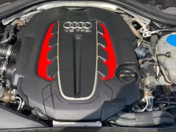 AUDI RS7 DFSI V8 - GCC 2015