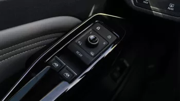 VOLKSWAGEN ID4 CROZZ PRO with HEAD UP DISPLAY 2022