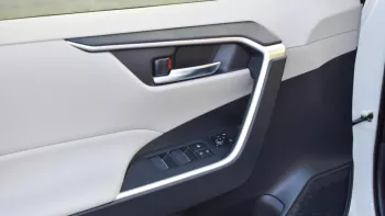 Toyota RAV4 Full Option 4WD 2022