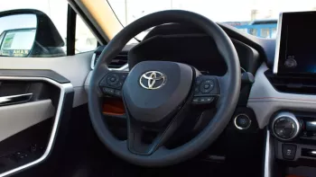 Toyota RAV4 Full Option 4WD 2022