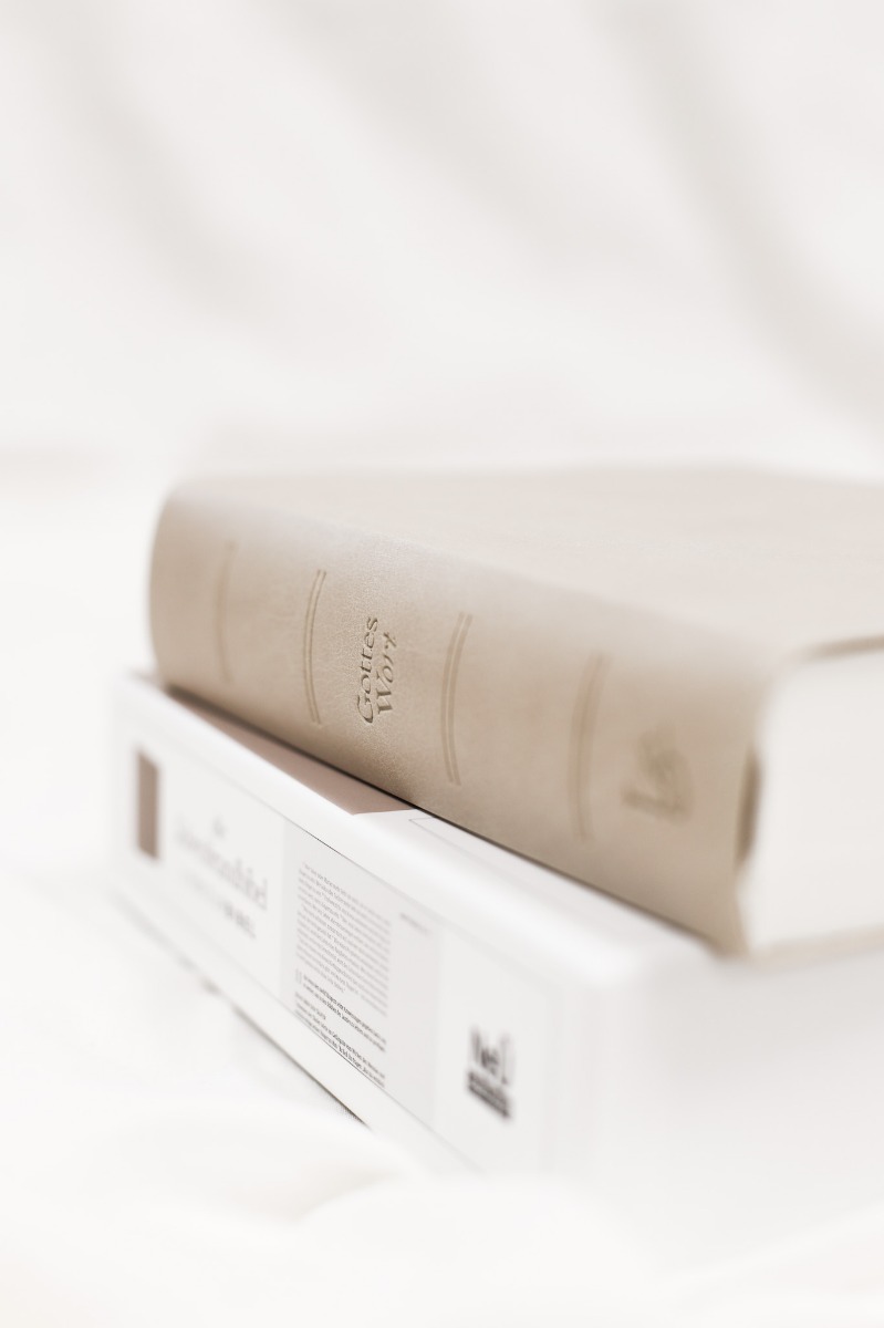 NeÜ bibel.heute LIEBEZURBIBEL (Schreibrandbibel beige)