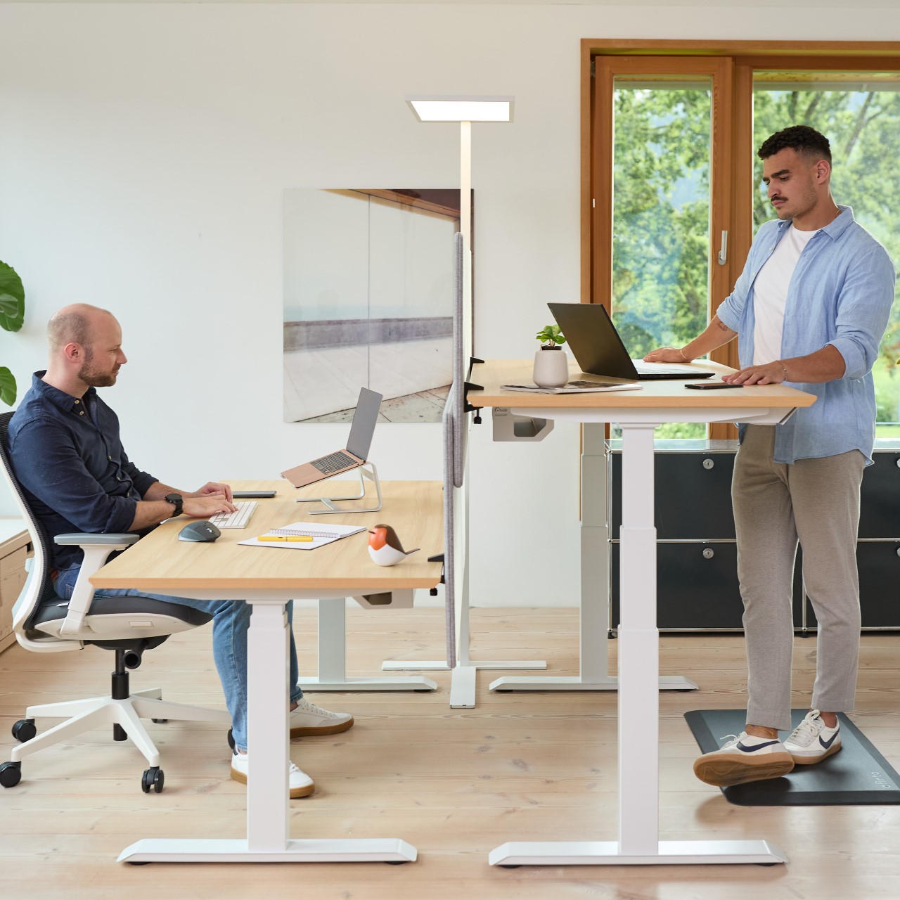 Elektrisch höhenverstellbarer Bürotisch Elevate