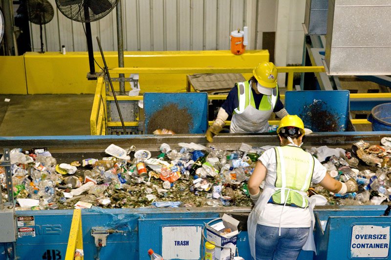 Scientists turn one of the hardest plastics to recycle into high-performance engine lubricant